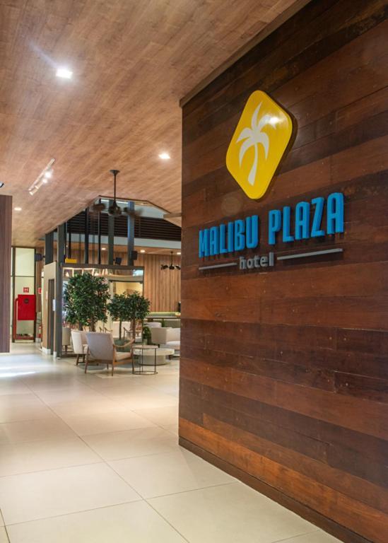 Malibu Plaza Hotel Lauro de Freitas Esterno foto