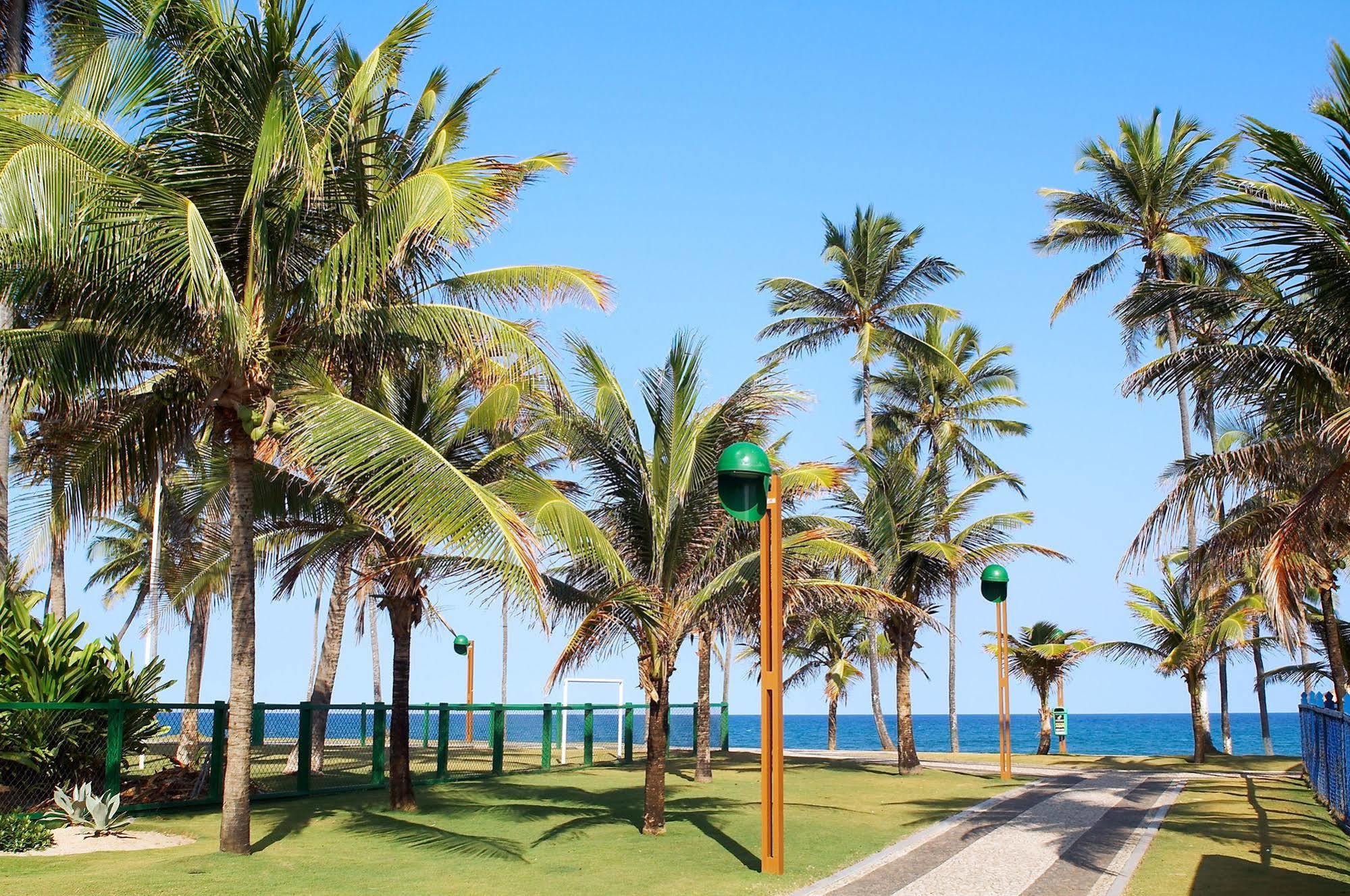 Malibu Plaza Hotel Lauro de Freitas Esterno foto
